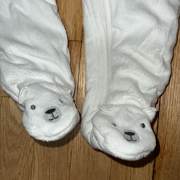 NWOT Carters Bear Hugs Footed Jumpsuit Pram (White) - Picture 4 of 9
